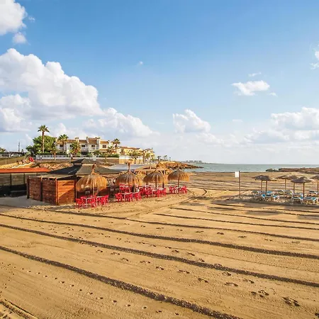 2 Bedroom Cozy In טורבייחה