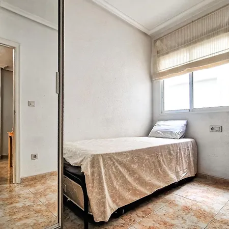 בית נופש 2 Bedroom Cozy In *